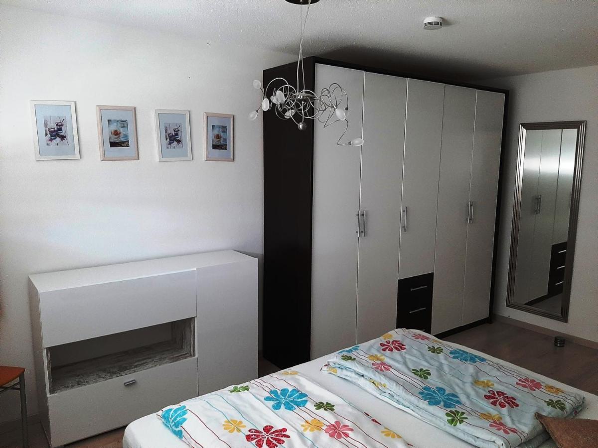 Jollen Apartments FDH Habitación foto